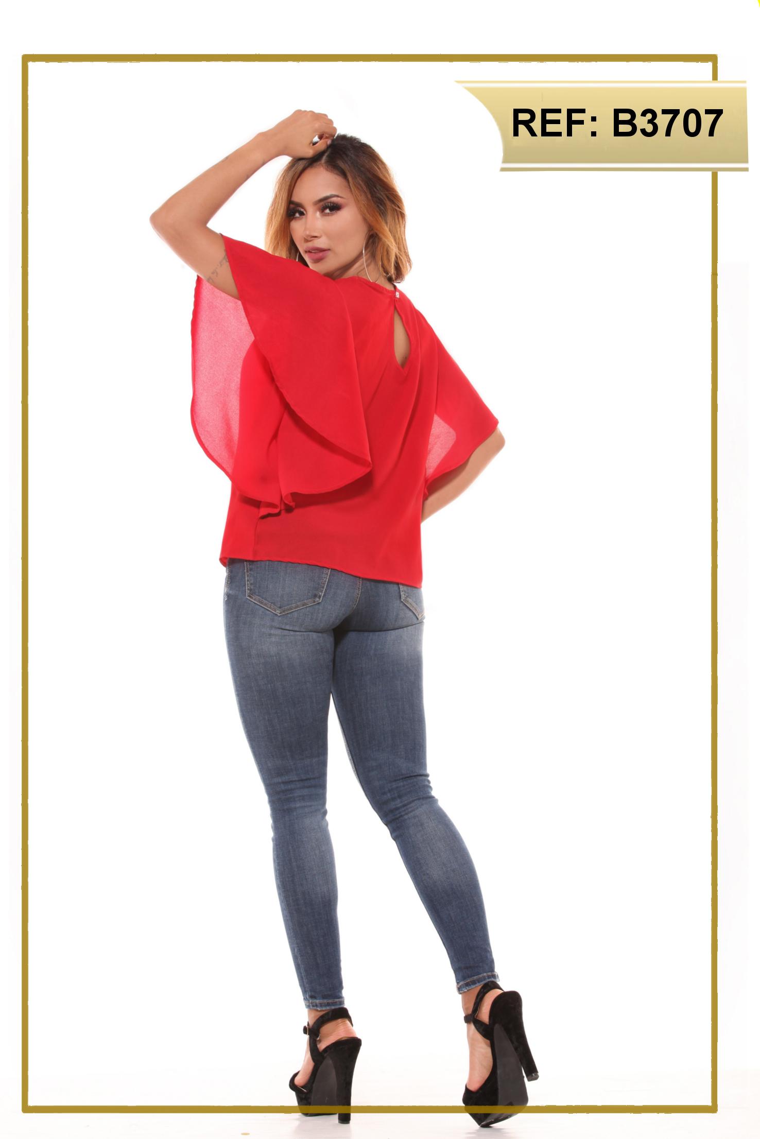 Blusa Colombiana de Dama con mangas cortas y anchas que le dan un hermoso toque a tu estilo original